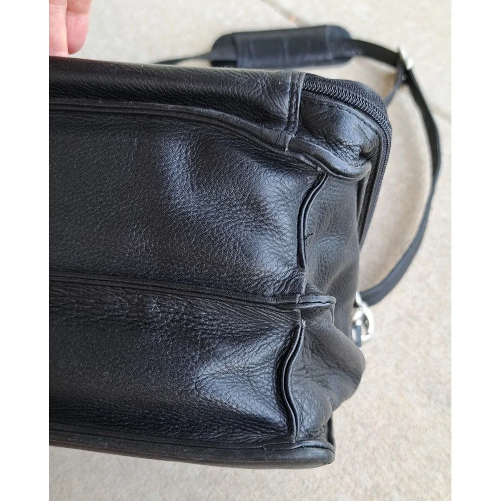 Wilsons Leather Pelle Studio Black Leather Briefcase Messenger Bag Work Laptop